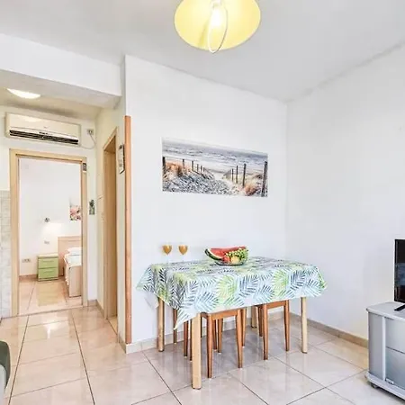 בית הארחה Gracija פובליה